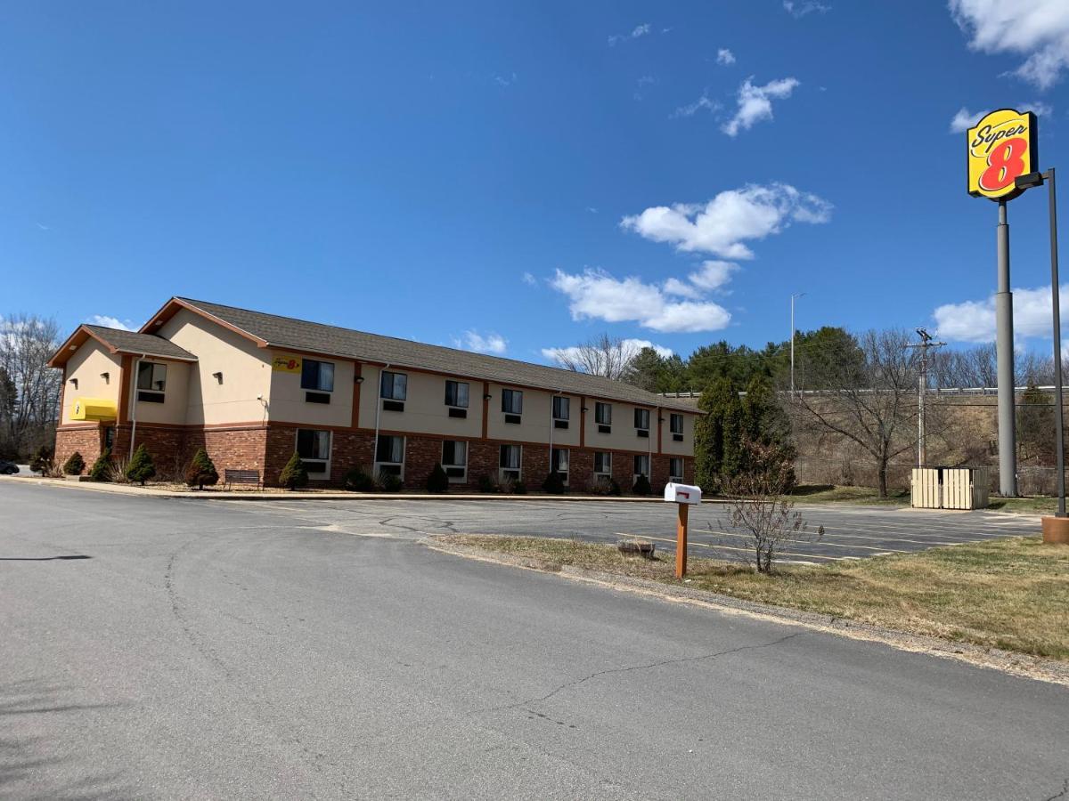 Super 8 By Wyndham Tilton/Lake Winnipesaukee Exteriör bild