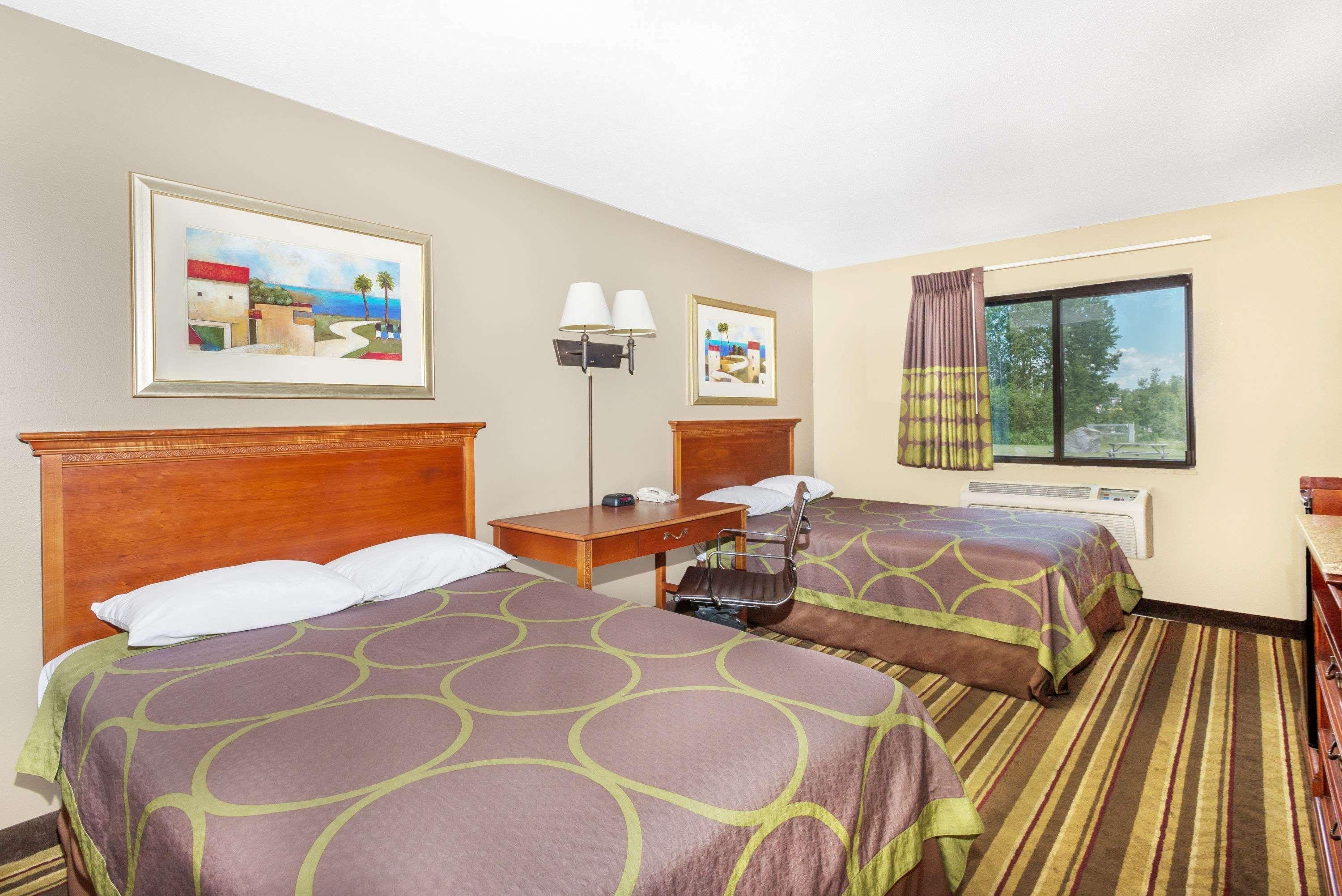 Super 8 By Wyndham Tilton/Lake Winnipesaukee Exteriör bild