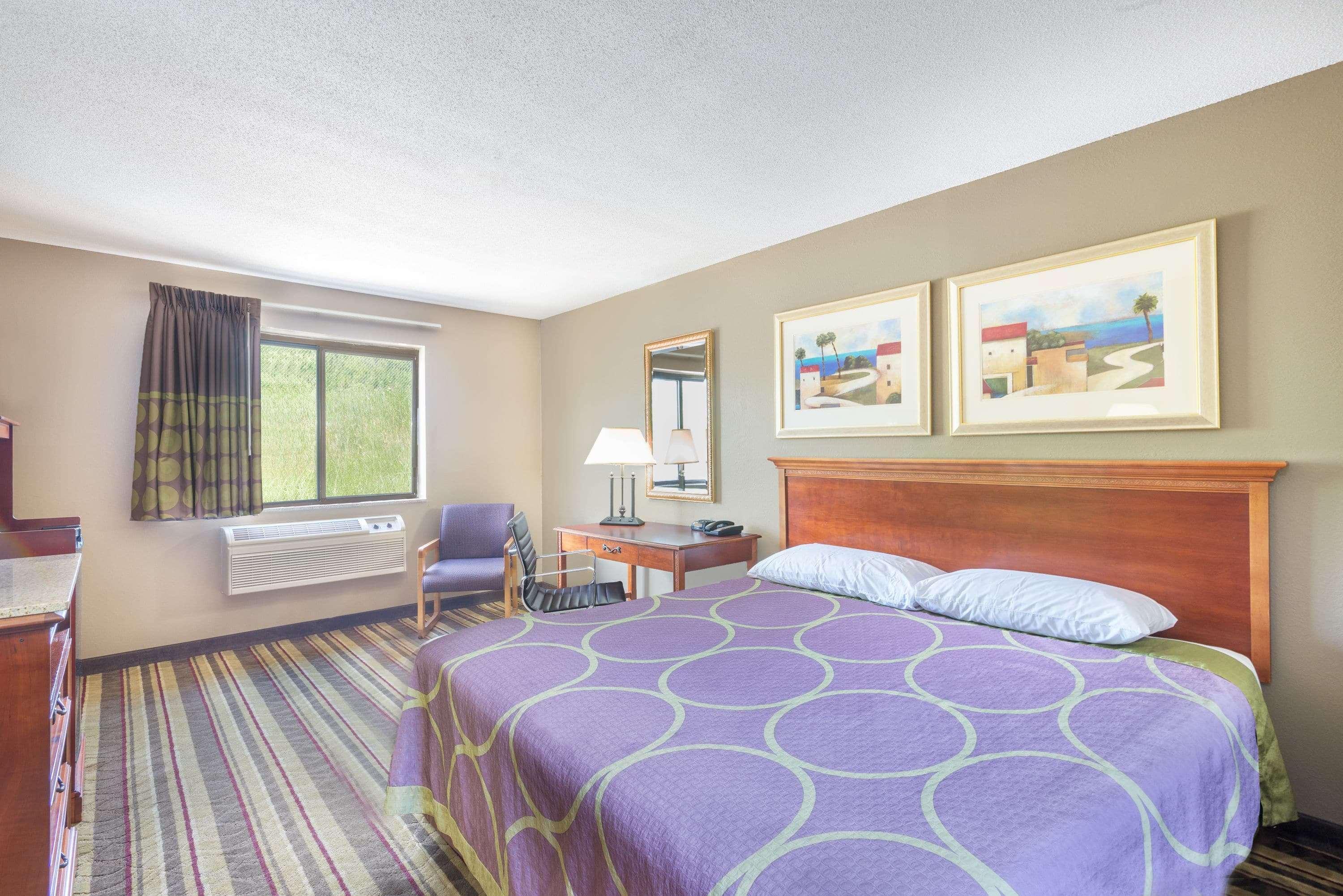 Super 8 By Wyndham Tilton/Lake Winnipesaukee Exteriör bild